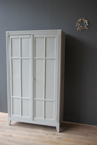1 Armoire parisienne
