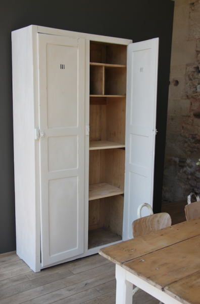 Armoire