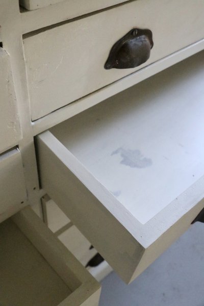 buffet intérieur non peint